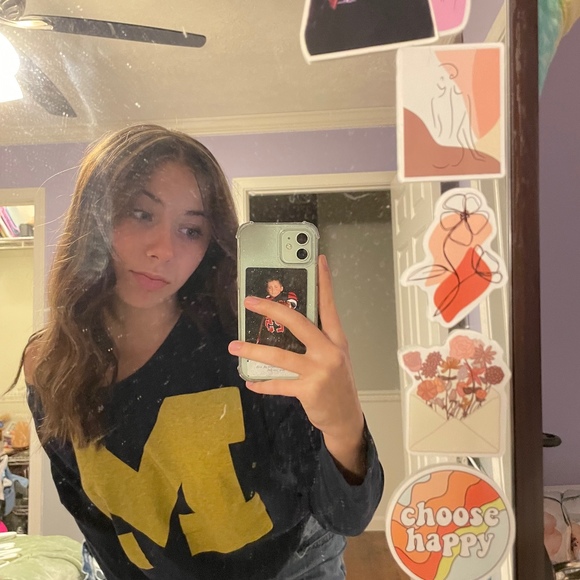 Meet your Posher, Laiken - Picture 1 of 1